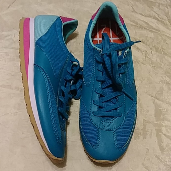 brooks vanguard heritage